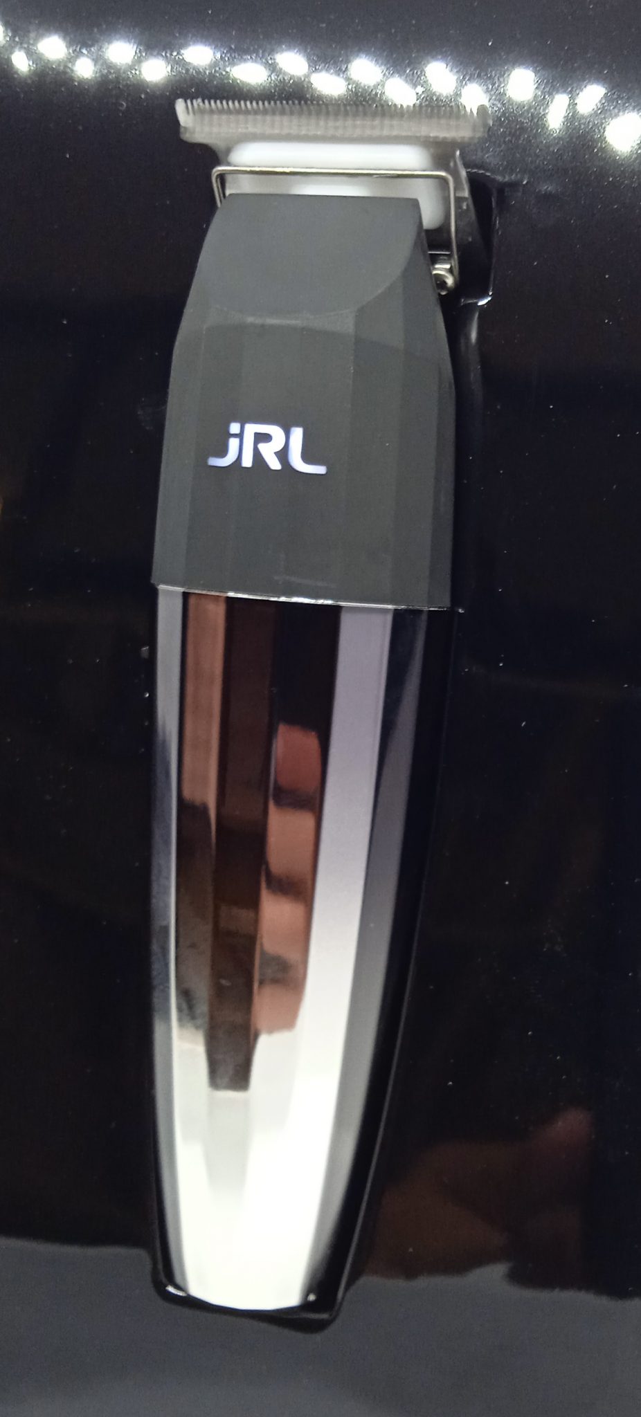 MAQUINA DE ACABAMENTO JRL 2020T SILVER - Image 2
